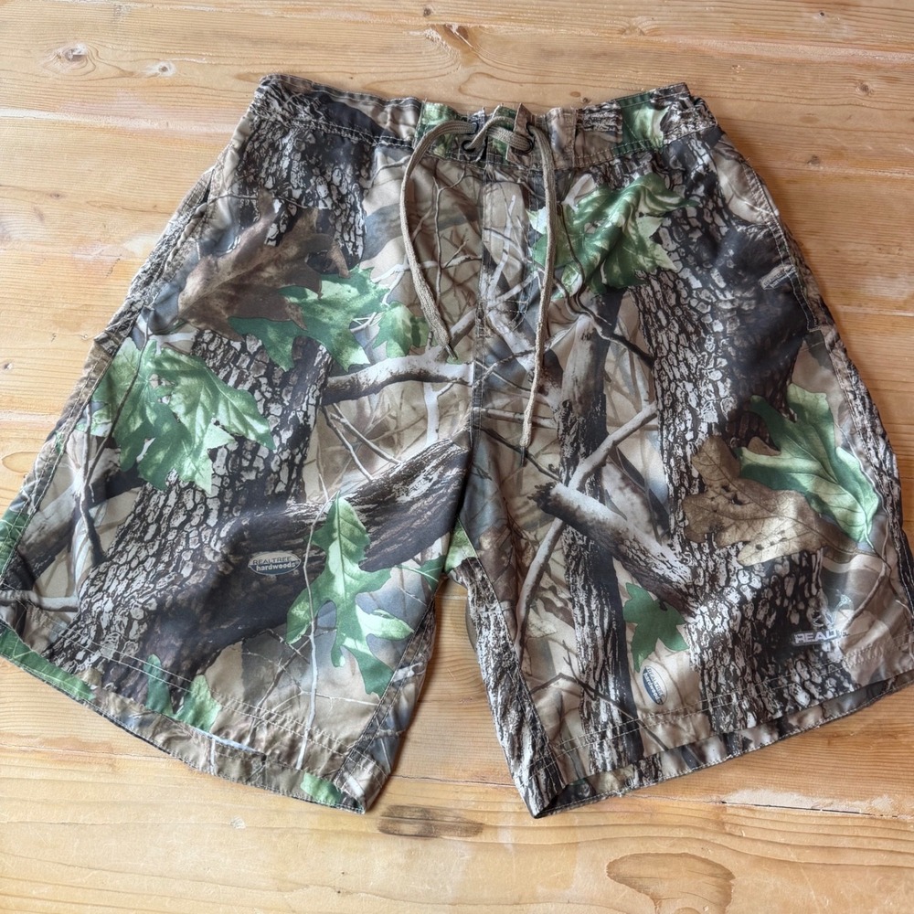 Realtree Hardwoods Camo Board Shorts Swim Trunks Mens Green Brown 30x9